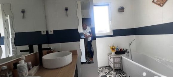 3 bedrooms House in Deux-Sevres, France No. 310163 14