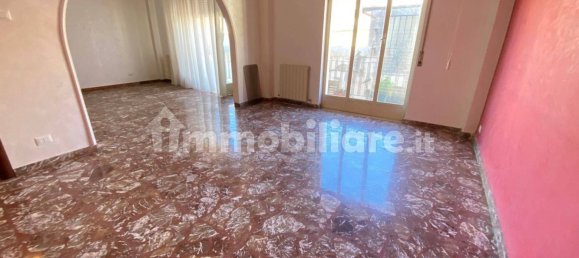 3 chambres Appartement à Messina, Italy No. 70375 4