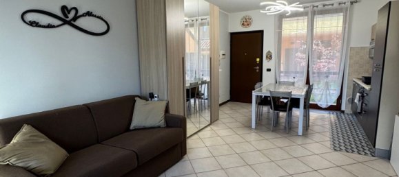 Квартира с 1 спальней в Боллате, Италия № 360495 4