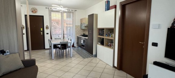 Квартира с 1 спальней в Боллате, Италия № 360495 6