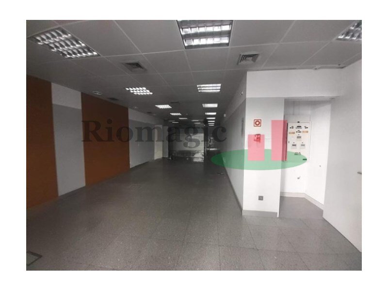 Gewerbliche Immobilie in Lisbon, Portugal 406m², Nr. 132275