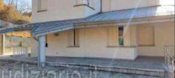 7 rooms Apartment in Lumezzane, Italy No. 3963 8
