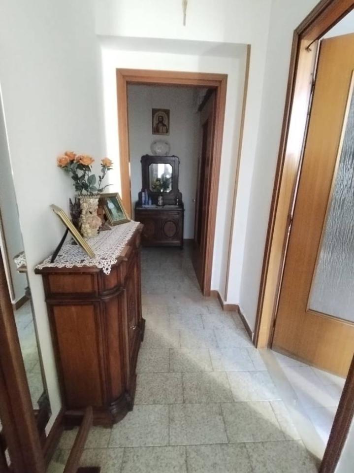 5 rooms Villa in Isola Rizza, Italy No. 39812
