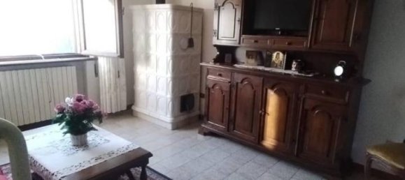 5 rooms Villa in Isola Rizza, Italy No. 39812 3