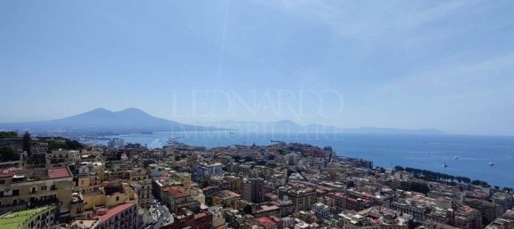 4 bedrooms Apartment in Naples, Italy No. 96934 6