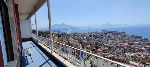 4 bedrooms Apartment in Naples, Italy No. 96934 2