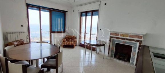 4 bedrooms Apartment in Naples, Italy No. 96934 4