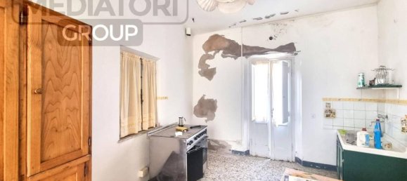 3 rooms House in Pistoia, Italy No. 23313 9