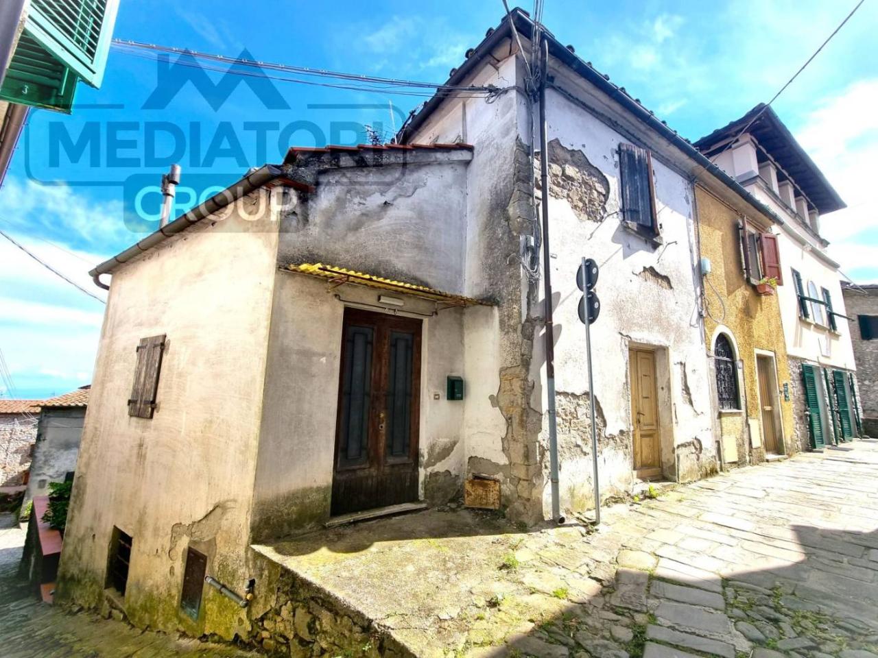3 rooms House in Pistoia, Italy No. 23313