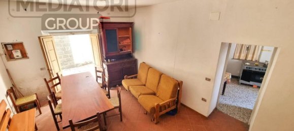 3 rooms House in Pistoia, Italy No. 23313 13