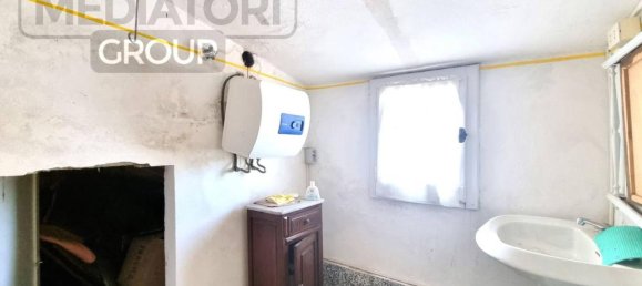 3 rooms House in Pistoia, Italy No. 23313 22