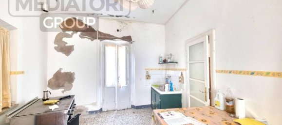 3 rooms House in Pistoia, Italy No. 23313 8
