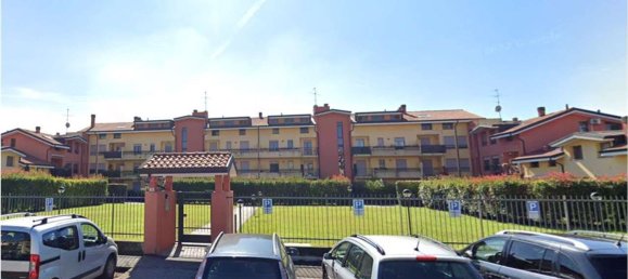 Квартира с 2 комнатами в Аббиатеграссо, Италия № 285523 2