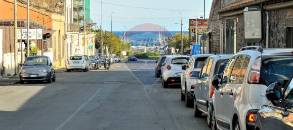 3 bedrooms Apartment in Catania, Italy No. 138512 8