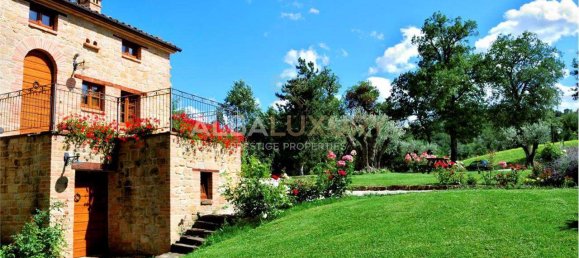 8 Schlafzimmer Gebäude in Gualdo, Italy, Nr. 118493 2