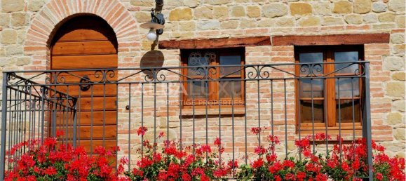 8 Schlafzimmer Gebäude in Gualdo, Italy, Nr. 118493 6