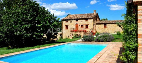 8 Schlafzimmer Gebäude in Gualdo, Italy, Nr. 118493 3