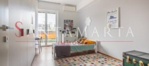 2 bedrooms Apartment in Milan, Italy No. 243438 32