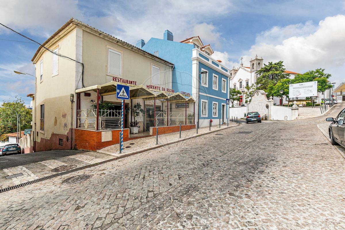 Edificio en Oeiras, Portugal 95 m² No. 64179