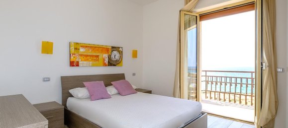 Apartamento de 5 habitaciónes en Gallipoli, Italy No. 230990 41