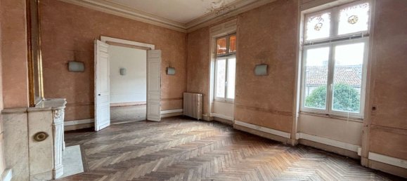 5 chambres Appartement à Nîmes, France No. 335663 2