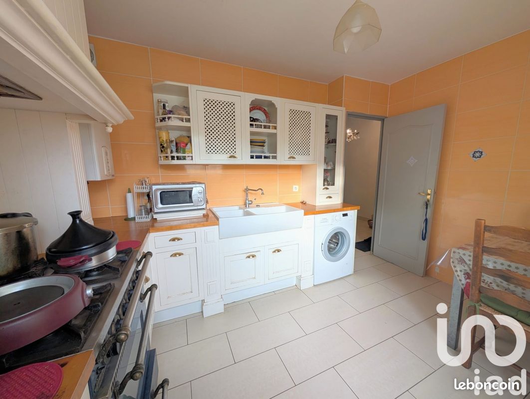 4 chambres Duplex à Reims, France No. 46343