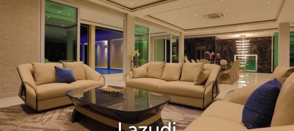 10 bedrooms Villa in Pattaya, Thailand No. 18009 2