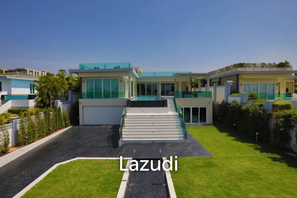 10 bedrooms Villa in Pattaya, Thailand No. 18009