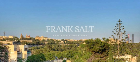 5 bedrooms Maisonette in Pieta, Malta No. 9566 2