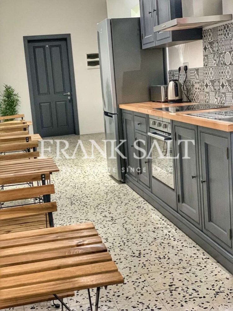 5 bedrooms Maisonette in Pieta, Malta No. 9566