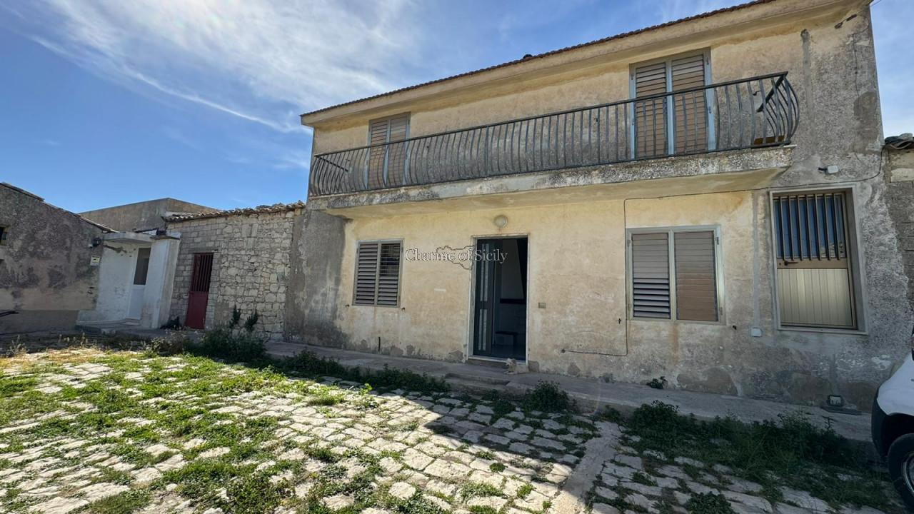 3-Zimmer Haus in Ragusa, Italy, Nr. 235378
