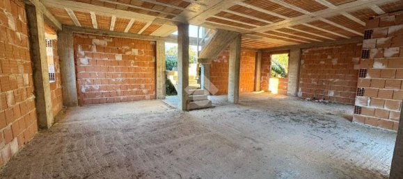 3 bedrooms Villa in Ardea, Italy No. 58764 4