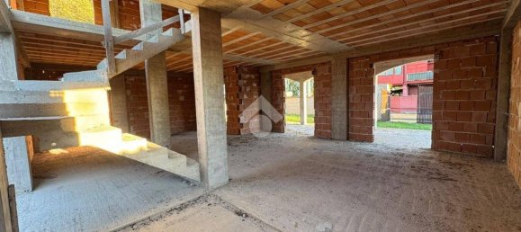 3 bedrooms Villa in Ardea, Italy No. 58764 5