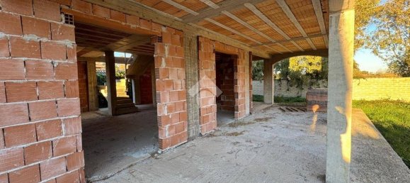 3 bedrooms Villa in Ardea, Italy No. 58764 2