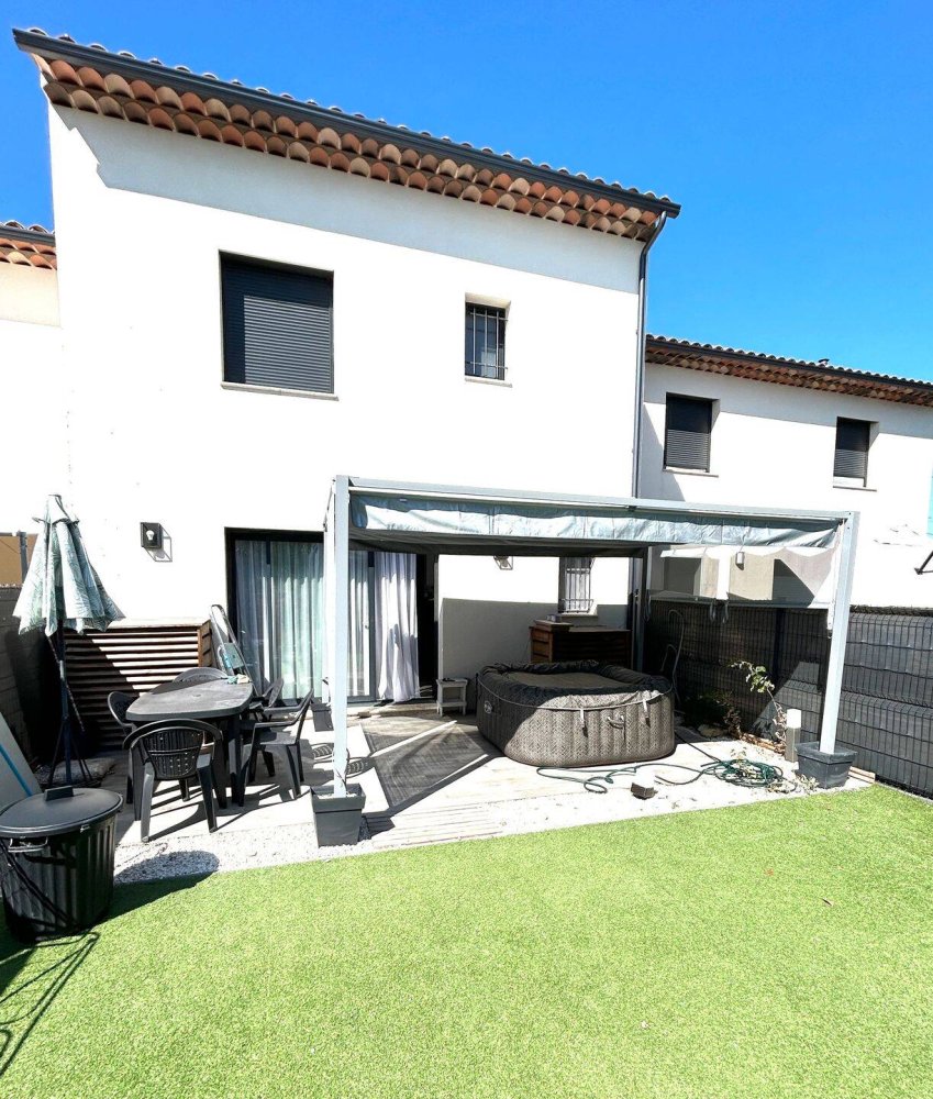 3 bedrooms House in Callian, France No. 333978