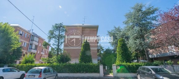 3 rooms Apartment in Modena, Italy No. 303026 21