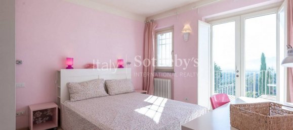 8 bedrooms Villa in Lucca, Italy No. 161458 10