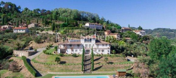 8 bedrooms Villa in Lucca, Italy No. 161458 18