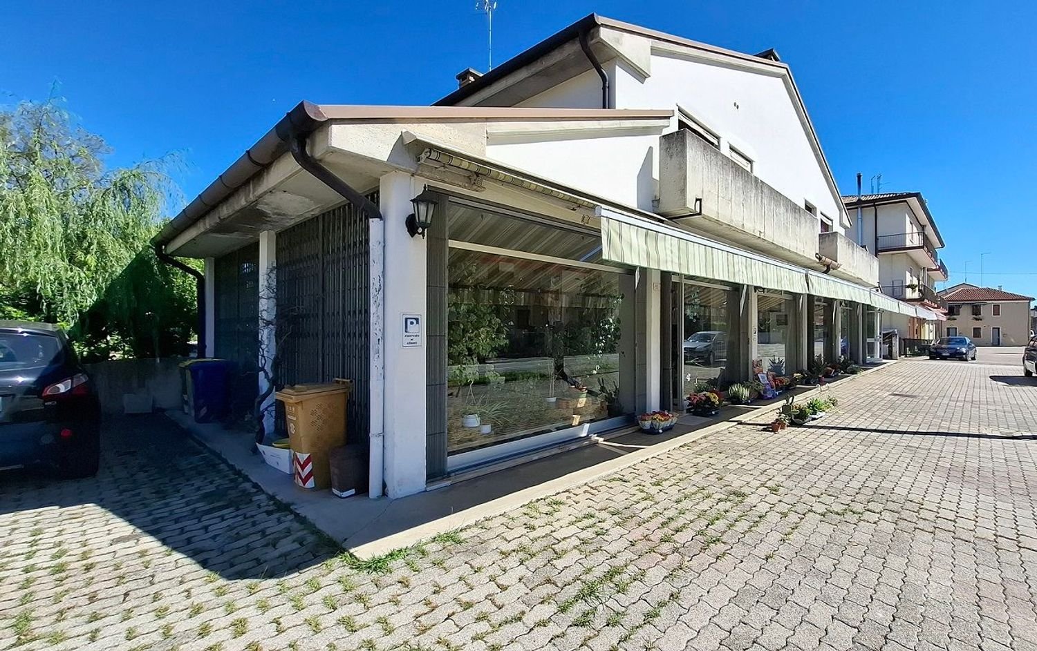 100m² Commercial property in Treviso, Italy No. 368489