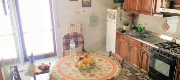 3 rooms Apartment in Casamassima, Italy No. 23471 4