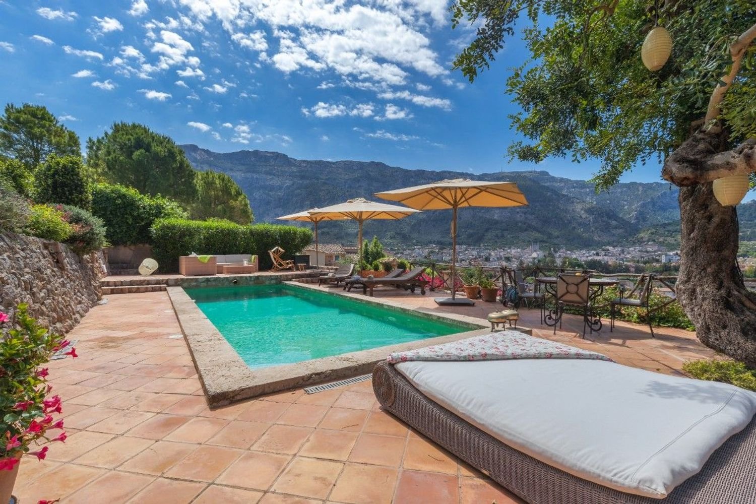 4 bedrooms House in Pozuelo de Alarcon, Spain No. 161196