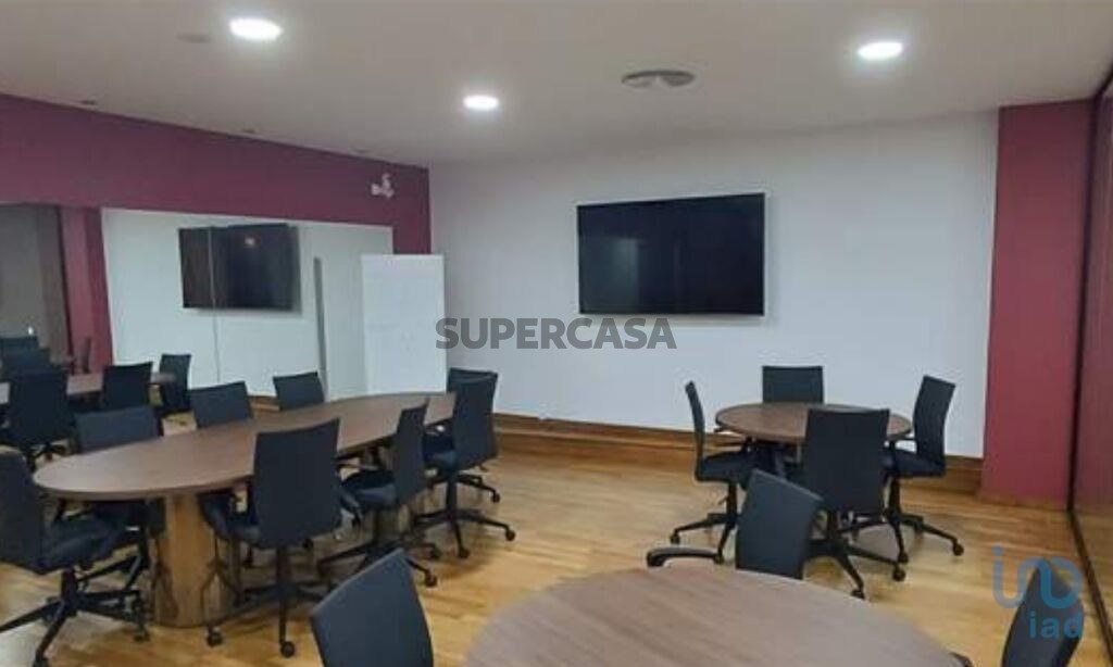 Gewerbliche Immobilie in Gondomar, Portugal 227m², Nr. 283291