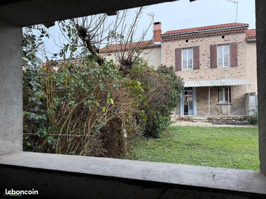 2 bedrooms House in Saint-Juery, France No. 203277