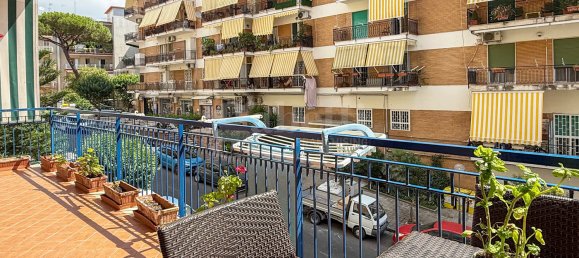 3 bedrooms Apartment in Naples, Italy No. 289034 17