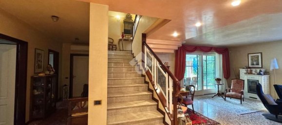 5 Schlafzimmer Villa in Santa Maria di Sala, Italy, Nr. 378968 2