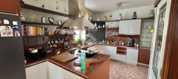5 Schlafzimmer Villa in Santa Maria di Sala, Italy, Nr. 378968 8