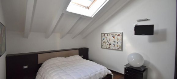 Apartamento de 3 habitaciónes en Magenta, Italy No. 32756 6