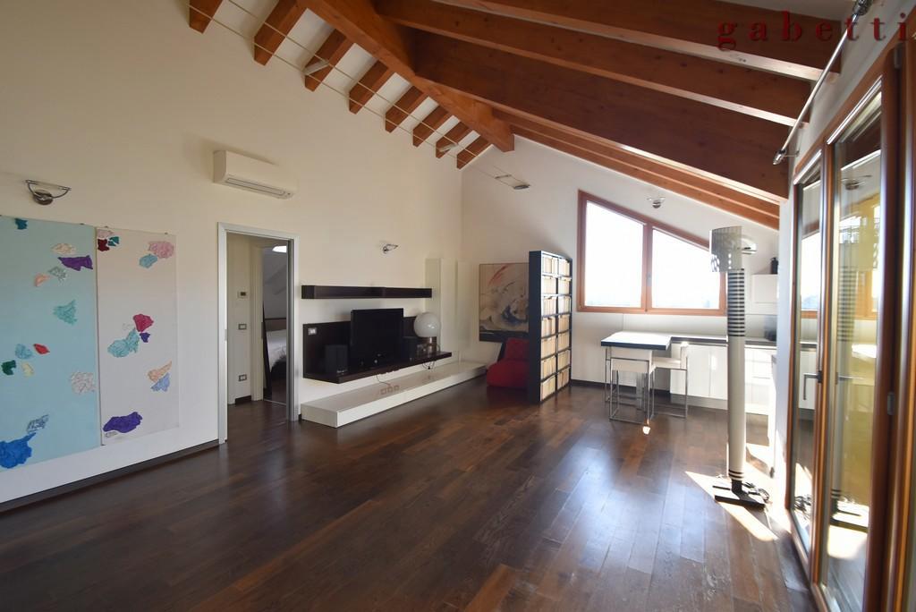 Apartamento de 3 habitaciónes en Magenta, Italy No. 32756