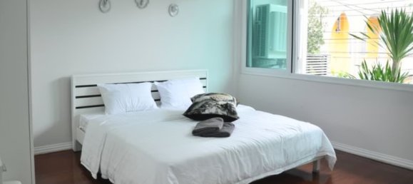 3 bedrooms Bungalow in Bangkok, Thailand No. 4301 8