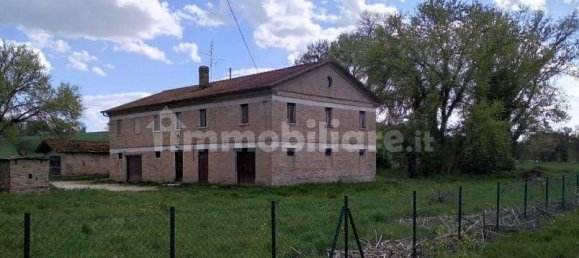 4 bedrooms House in Ostra Vetere, Italy No. 131145 3
